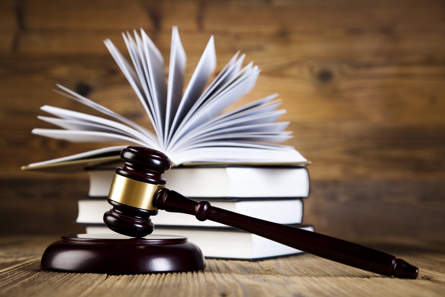 深圳律師事務所解析：為何拆遷后還需要再審？探究拆遷再審的原因與情況