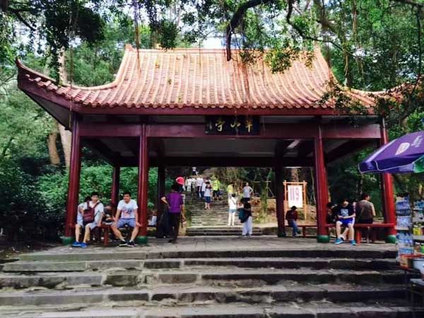 購房人延遲支付房款是否可以免除違約責任？深圳買房糾紛律師告訴您